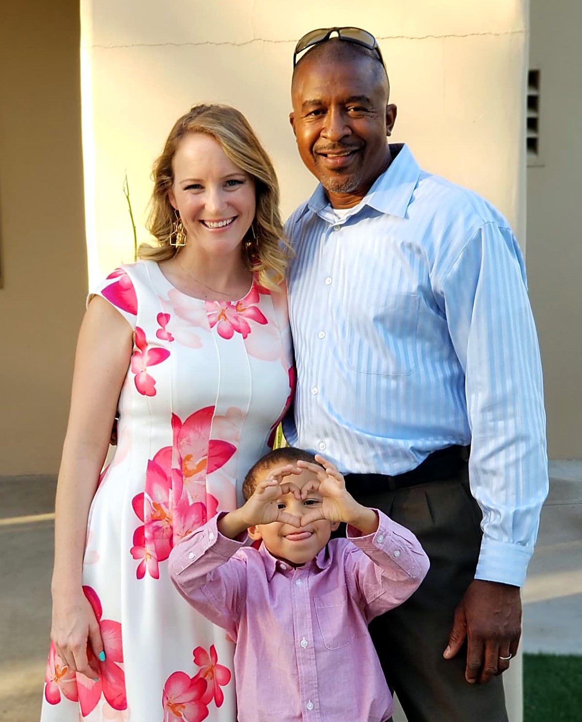 Chris and Kay Richmond with their son, photo 1